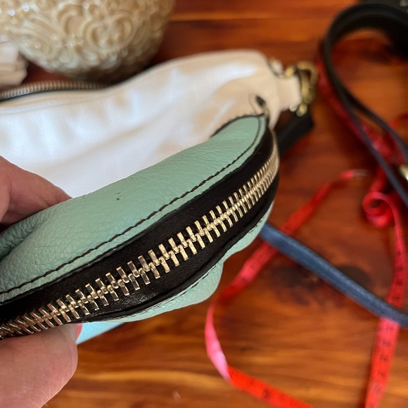 orYany Shoulder/Crossbody‎ Bag - Picture 9 of 16